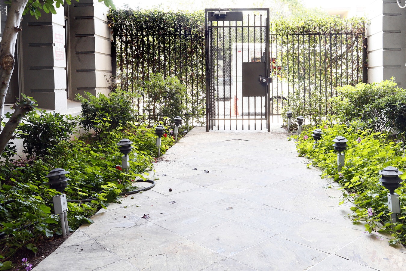 Courtyard - Arwyn Manor Apartments...New York Style..N...