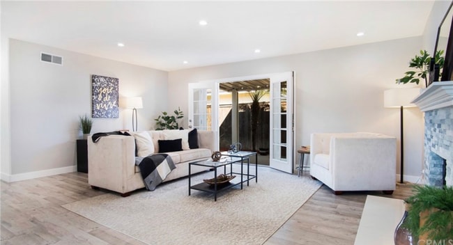 Photo - 14935 Ansford St