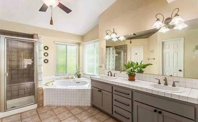 Photo - 28840 Drapper Ct