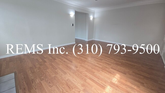 Photo - Front House with Laundry and Parking Unit 3007