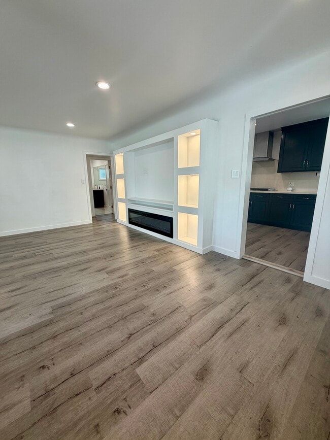 Photo - 4225 Tuller Ave