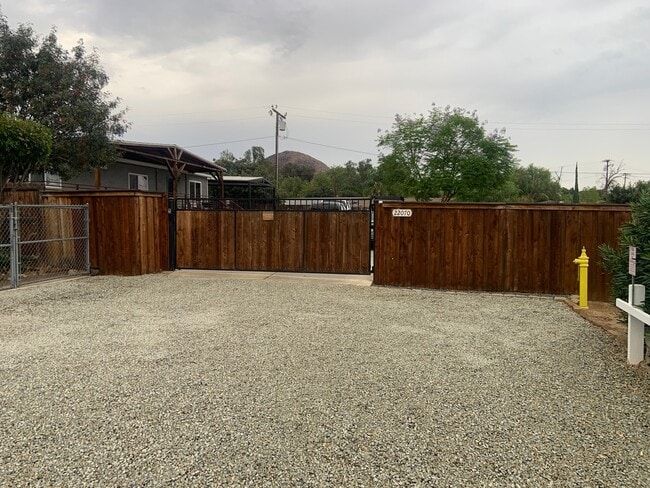 Building Photo - 22070 Pleasant Ln