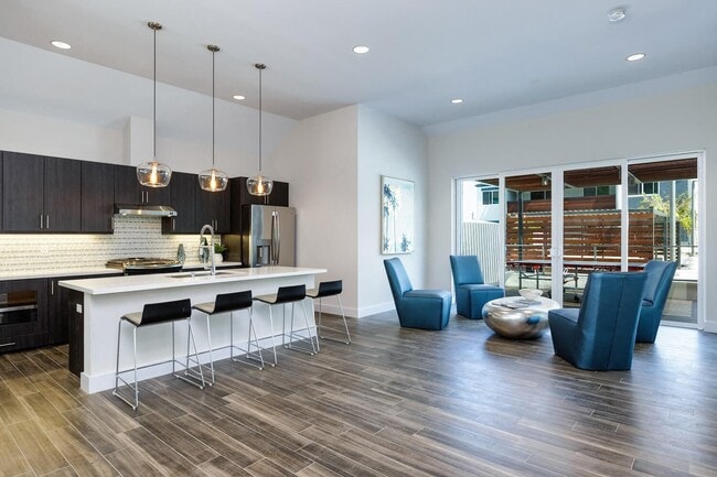 Photo - Beverly Plaza Apartments