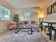 Photo - 720 Cota Ave