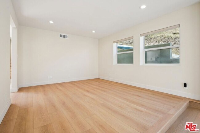 Photo - 5131 Campo Rd