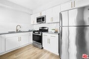 Photo - 1600 N Hobart Blvd Condo Unit 11