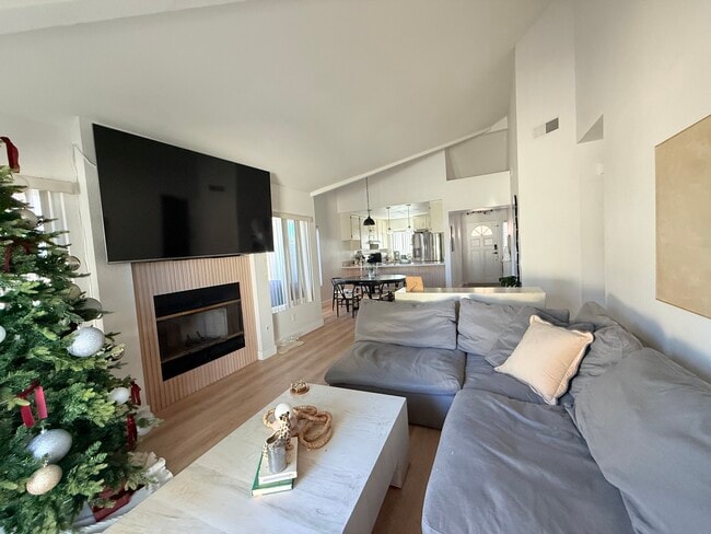 Photo - 2109 Northshore Dr Unit C