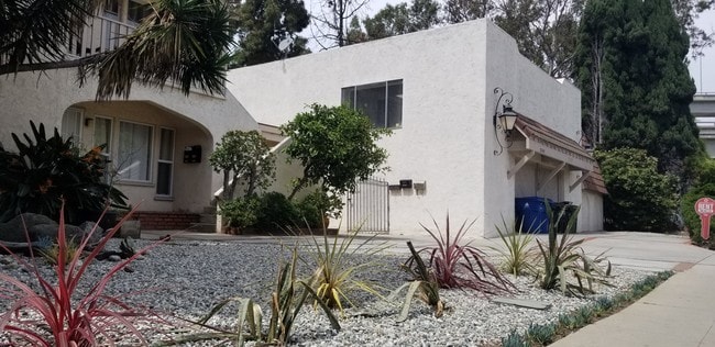 Building Photo - 2749 S Sepulveda Blvd Unit 2749