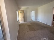 Photo - 1052 W 25th St