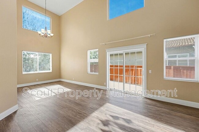 Photo - 30783 Medinah Way