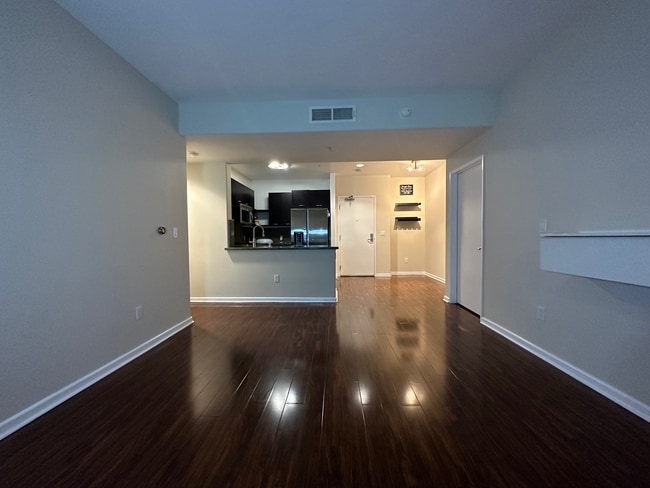 Living Room - 250 N 1st St Unit 413