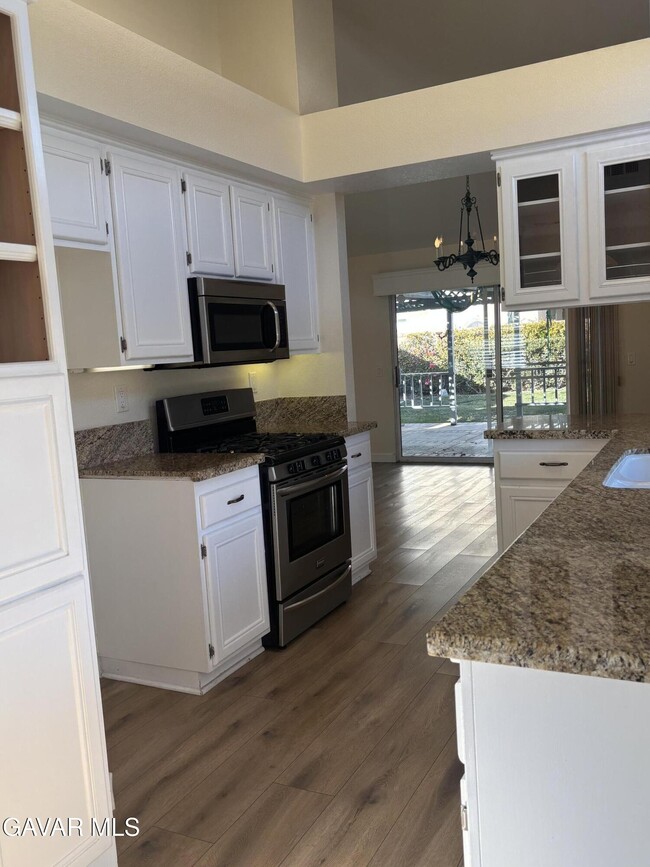 Photo - 3021 Mariposa Ave