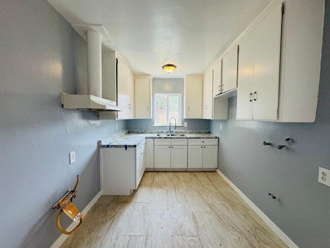 Photo - 1230 W 144th St Unit 2
