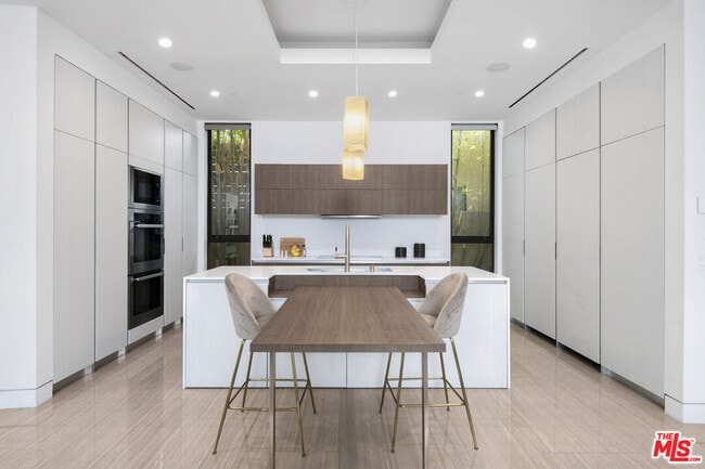 Photo - 350 N Harper Ave