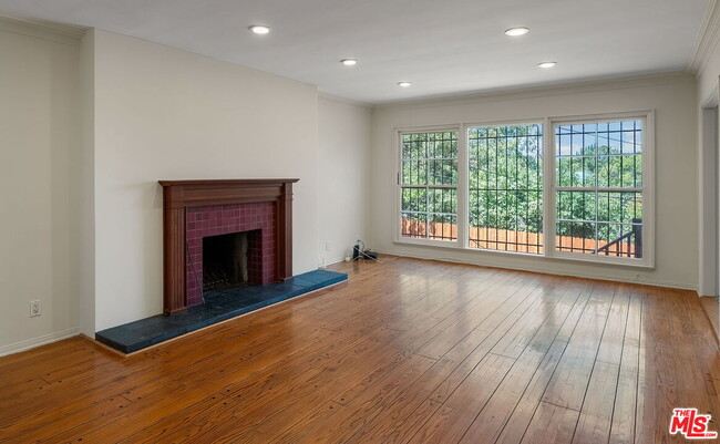 Photo - 9149 Hillsboro Dr