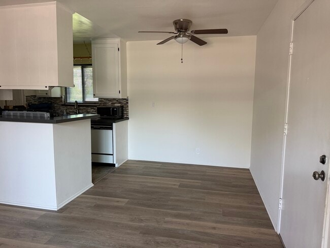Dining area - 11550 Nebraska Ave Unit 206