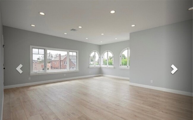 Photo - 1241 Meadowbrook Ave