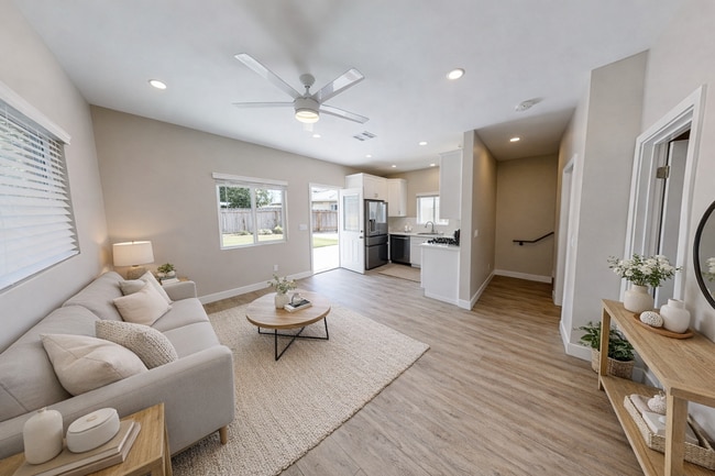 Photo - PRIVATE YARD!! 4BD/2BR, Corner of Tipton and 63rd