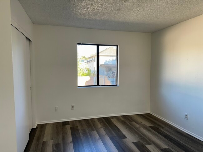 Photo - 10438 Cozycroft Ave