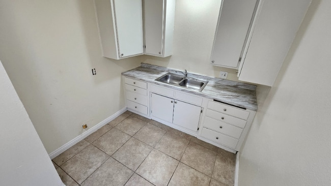 Photo - 13455 Filmore St Apartment Unit 13459 1/4