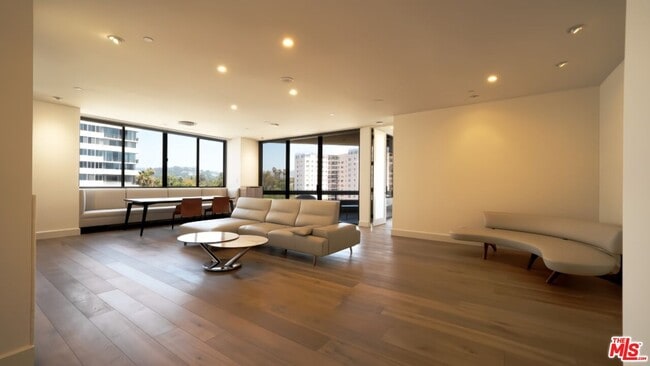 Photo - 10430 Wilshire Blvd Unit 603