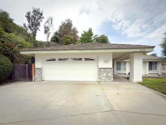 3 Bedroom/2 Bathroom Private Home with Lar... - 3 Bedroom/2 Bathroom Private Home with Lar...
