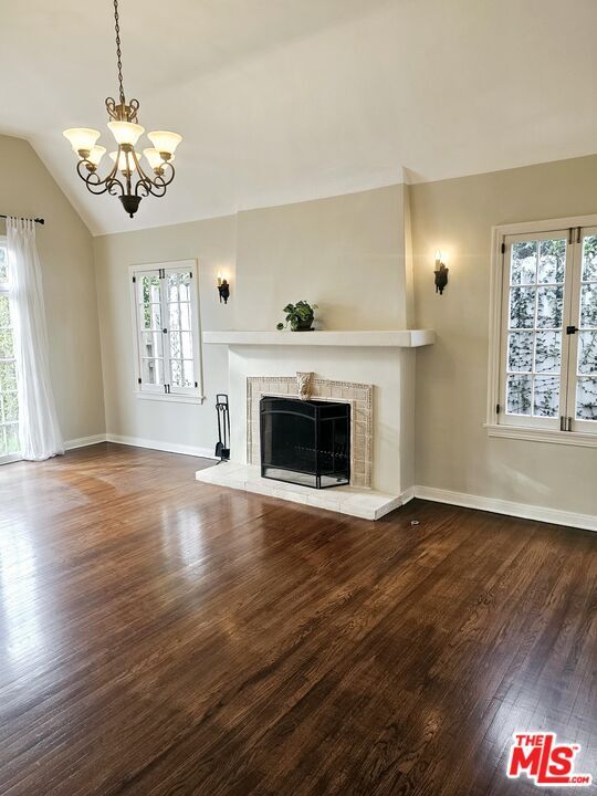 Photo - 650 S Gretna Green Way