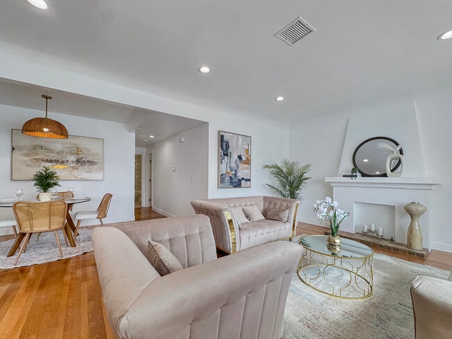 Photo - 4523 Saturn St Unit 4523 Saturn Street