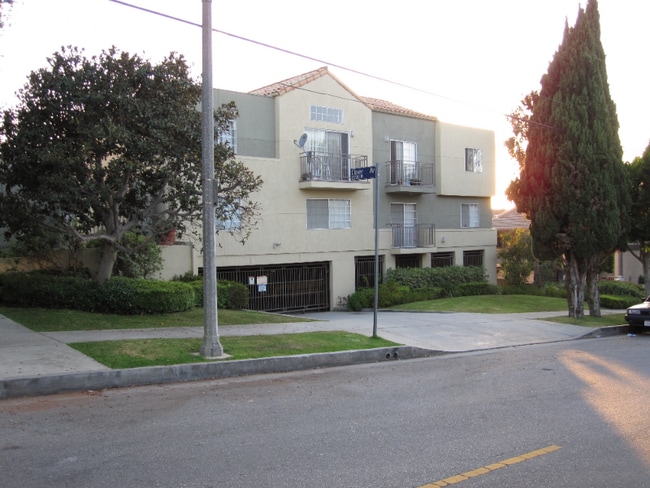 Photo - 3031 Grand View Blvd Unit 114