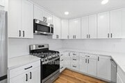 Photo - 4026 Charles St