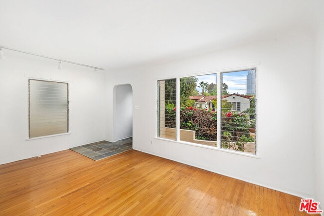 Photo - 1957 Benecia Ave