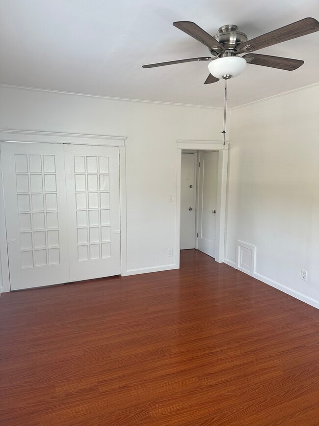 Photo - 5740 Franklin Ave Unit 203