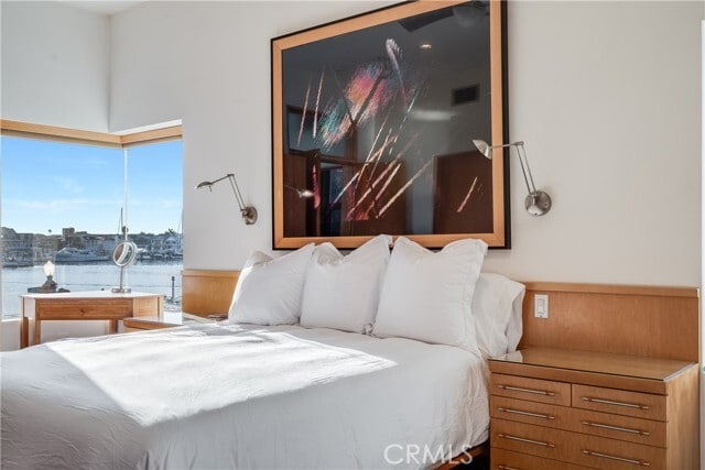 Photo - 512 S Bay Front