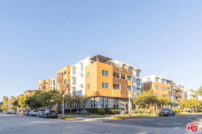 Building Photo - 6030 S Seabluff Dr Unit 315