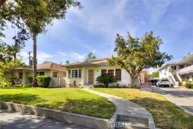 Photo - 1209 E Lexington Dr Unit C