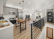 Photo - 910 N Hudson Ave Unit #910