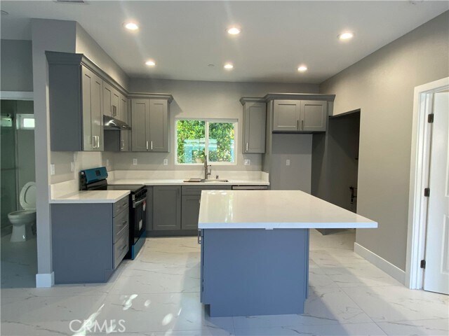Photo - 15869 Las Flores St House