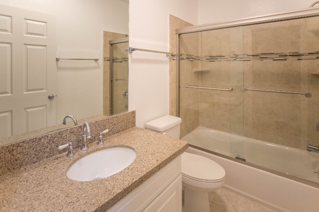 Photo - 1939 Beloit Ave Unit 104