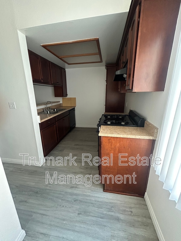 Photo - 1122 E Elk Ave Unit #119