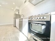 Photo - 421 1/2 N Coronado St