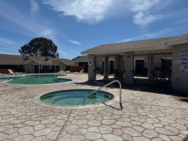 Photo - Quail Springs Village Apartments