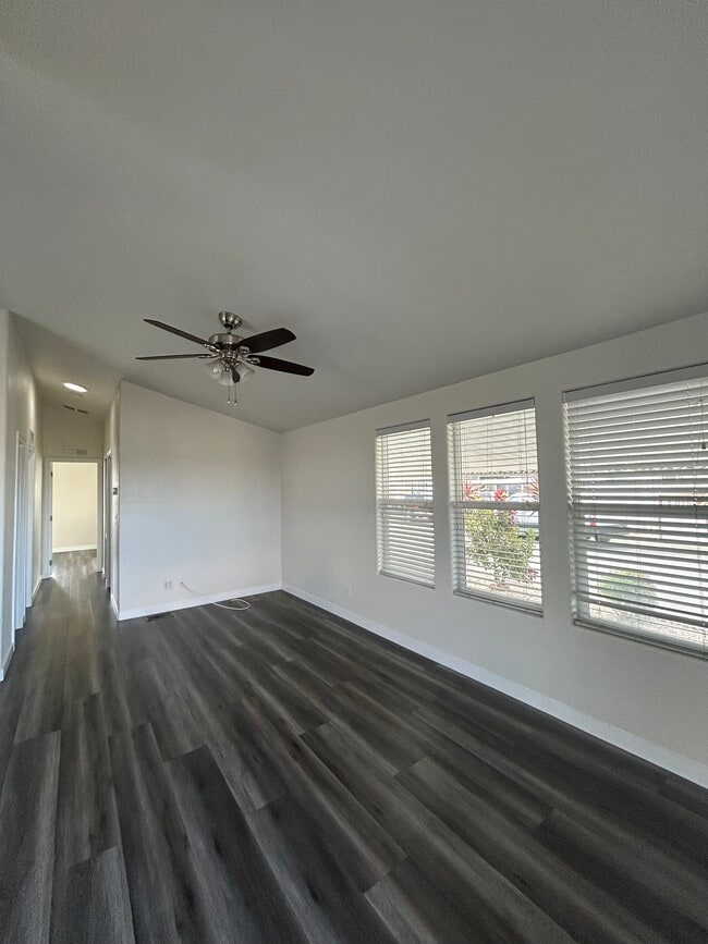 Living Room - Garden West Estates (55+ Senior)