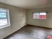 Photo - 351 Temple Ave