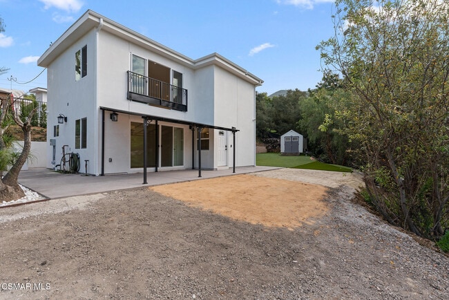 Photo - 265 McKnight Rd