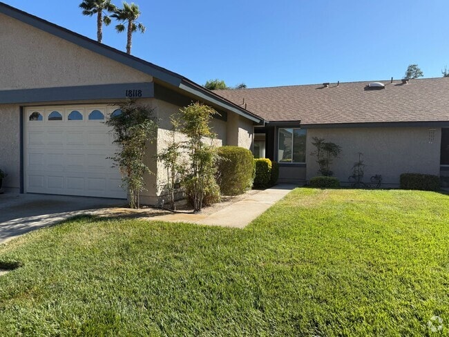 Building Photo - Beautiful Capri Home in Leisure Village