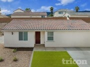 Photo - 662 Susanne St