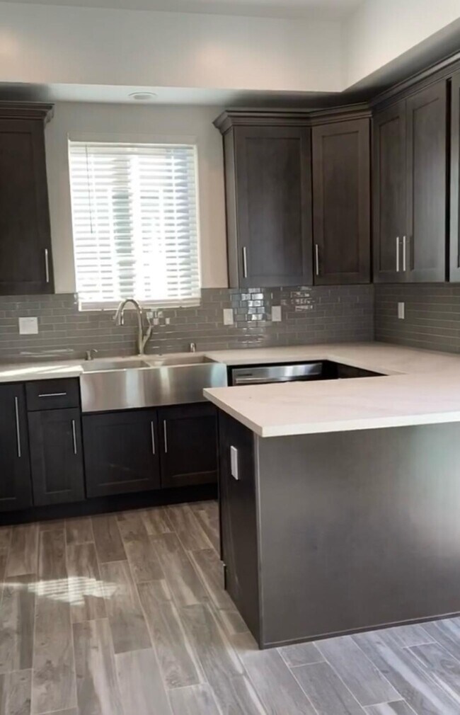 KITCHEN WITH ALL NEW APPLIANCES - 14412 Yukon Ave