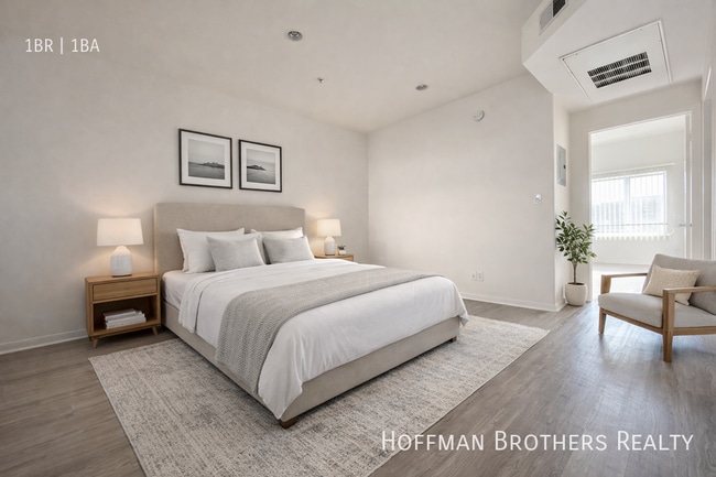 Photo - 251 Robinson St Unit 105