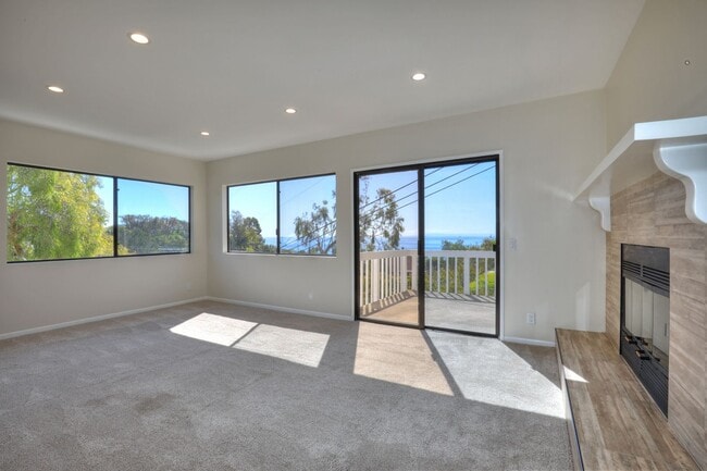 Building Photo - 2235 Calle Culebra Unit B