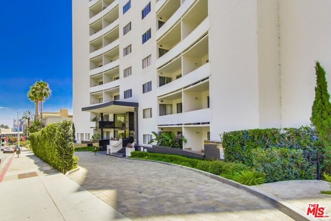 Photo - 7250 Franklin Ave Condo Unit 305